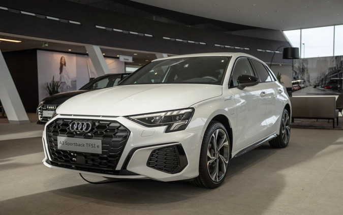 Audi A3 cena 161483 przebieg: 5, rok produkcji 2024 z Sulęcin małe 379
